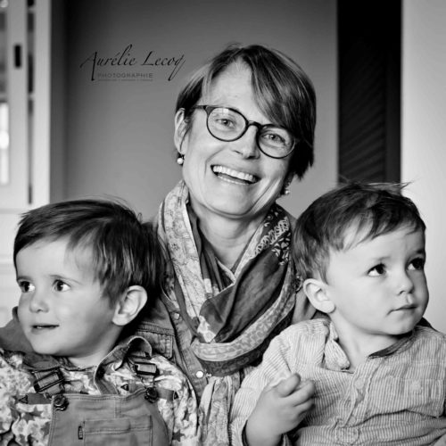 Photographie d'Aurélie Lecoq Photographie Photo enfance nouveau-né famille grossesse Suisse canton de Bern Prêles