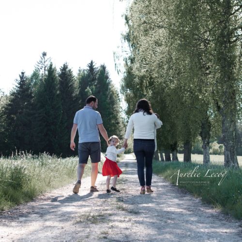 Photographie d'Aurélie Lecoq Photographie Photo enfance nouveau-né famille grossesse Suisse canton de Bern Prêles